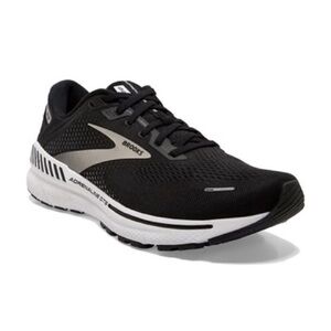 Woman’s Brooks Adrenaline GTS 22 Shoes